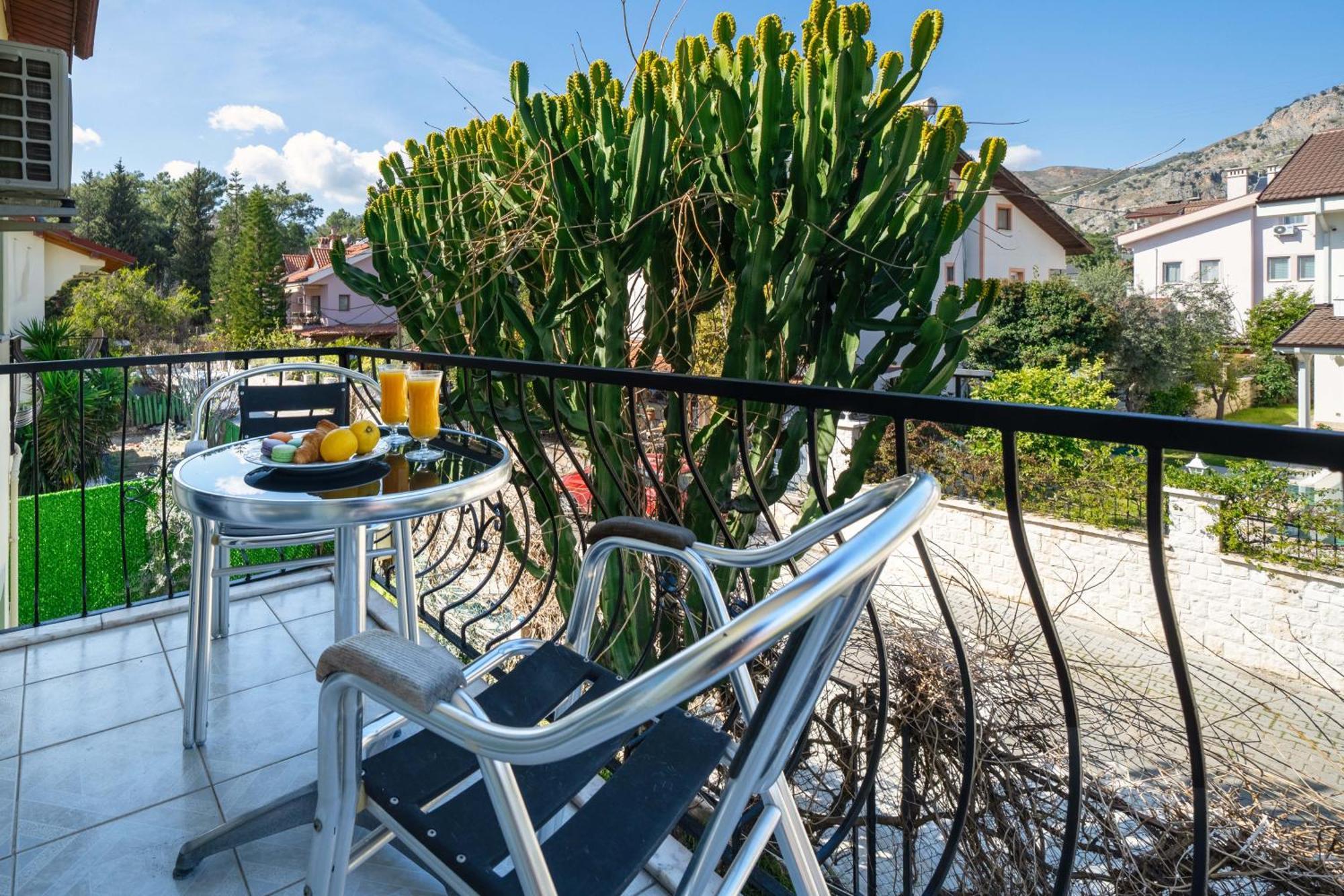 Hotel Dedeminn Garden